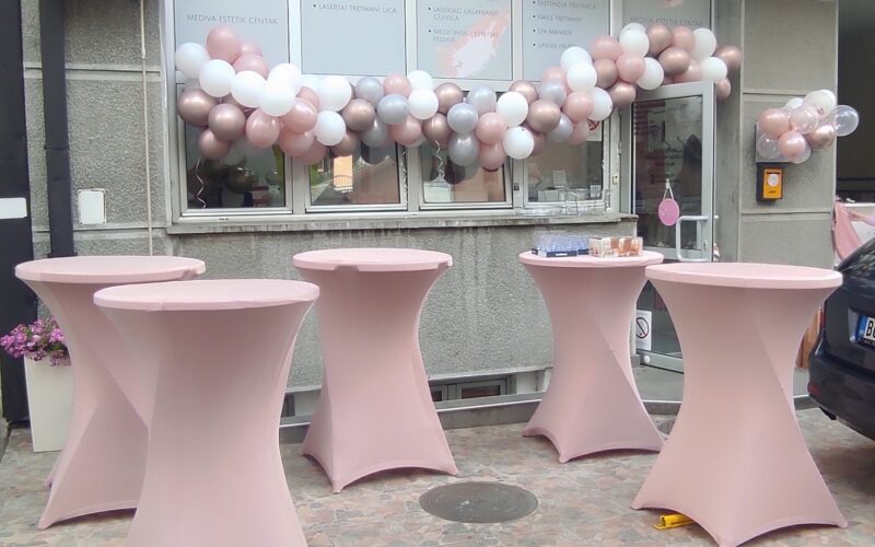pink barski stolovi