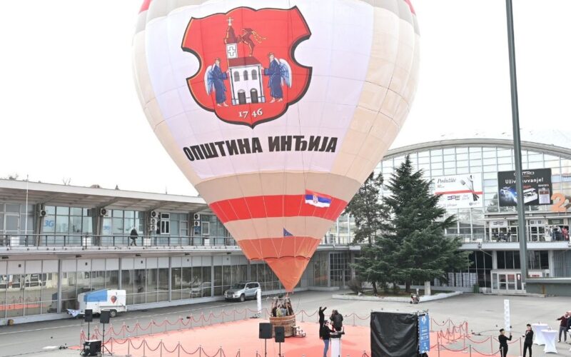 Iznajmljivanje dekoraivnih stubića